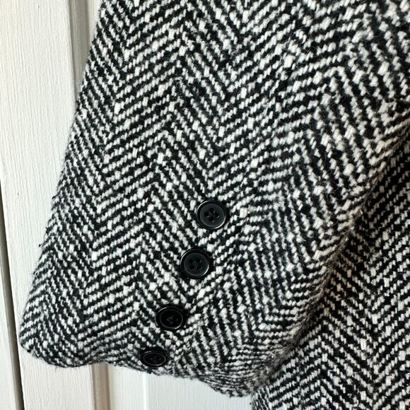 Womens medium long wool coat - Picture 2 of 5